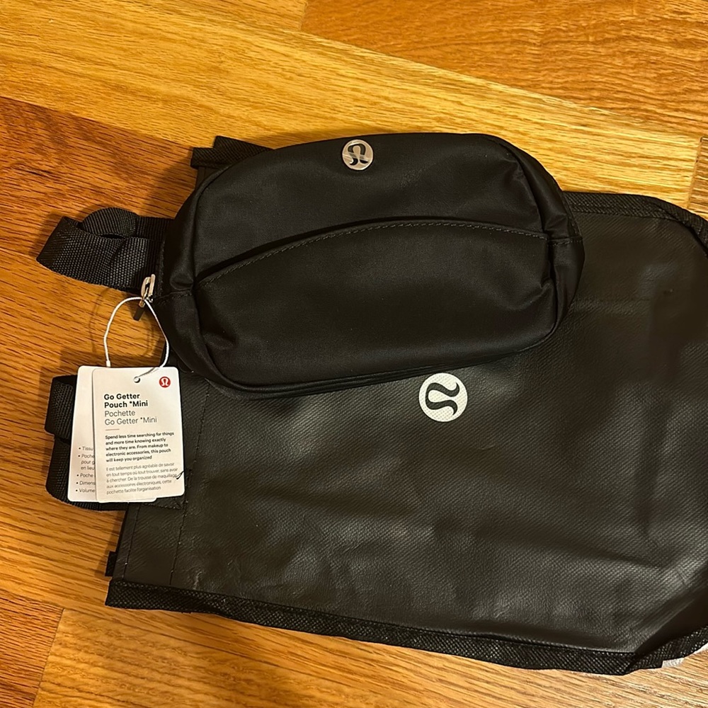 NWT Lululemon Go Getter Pouch *Mini Bag